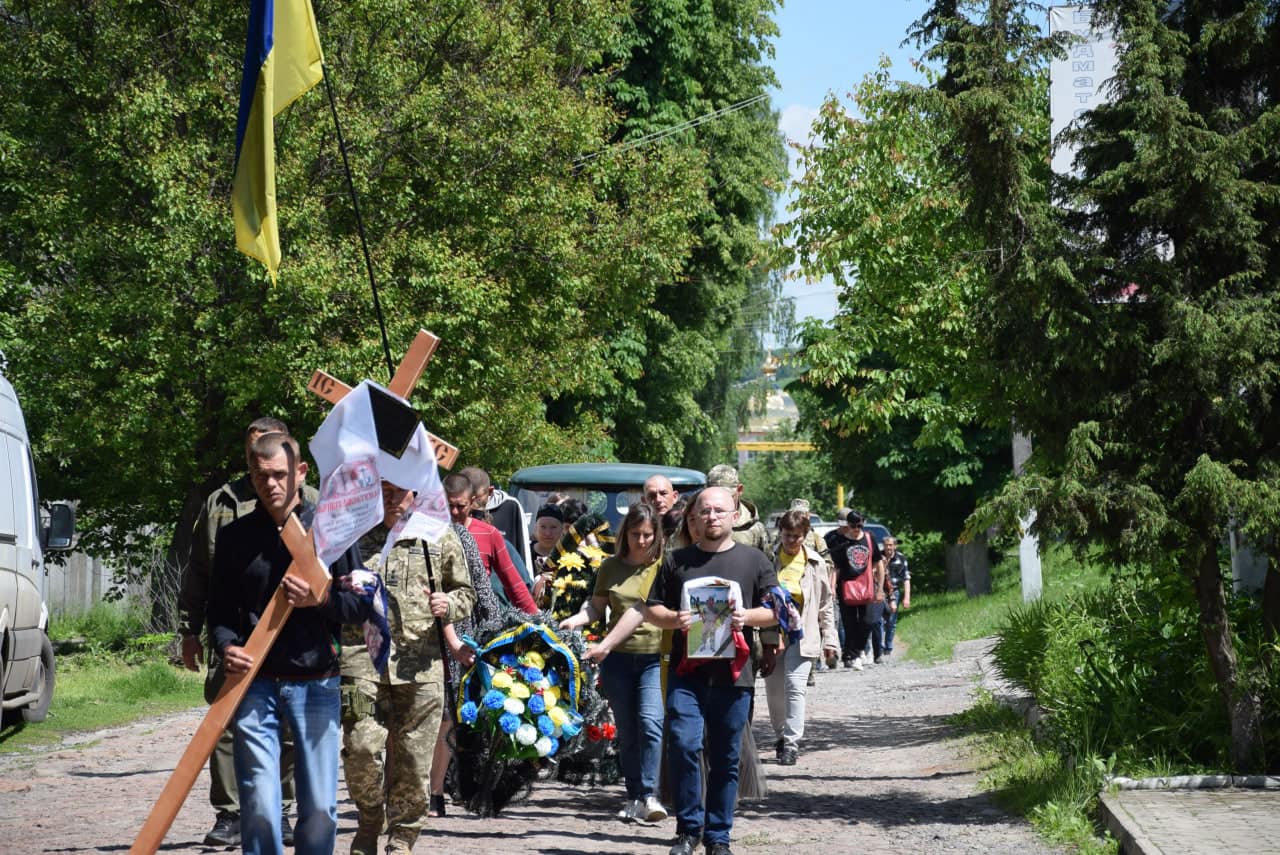 Робота в Україна, вакансії для біженців: зарплати від грн без посередників - Layboard