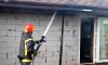 В Охтирці рятувальники гасили пожежу в лазні (відео)