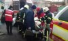 На Сумщине спасатели помогли транспортировать пожилую женщину в карету «скорой» (ВИДЕО)