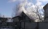 На Сумщине во время пожара чуть не взорвались газовые баллоны (видео)