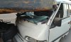 У Сумах п’яний водій мікроавтобуса врізався в екскаватор: двоє постраждалих