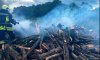 В Охтирському районі вогнеборці запобігли загорянню близько 30 кубічних метрів дров (відео)