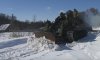 Роменские спасатели борются со снегом при помощи спецтехники (видео)