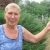 «Меня тут все знают!» Неонила Крютченко работает смотрителем Лучанского кладбища уже 43 года. 
