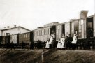 Санитарный поезд, ушедший на войну 1914 года, был оборудован на средства семьи Харитоненко и укомплектован персоналом из общины сестер милосердия сумского храма Рождества Пресвятой Богородицы.