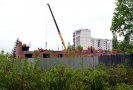 Стройка на Нижнесыроватской только началась, но продолжается и после отмены градостроительных условий и ограничений.