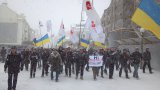 Марш к Шевченко. После митинга участники прошли по Соборной