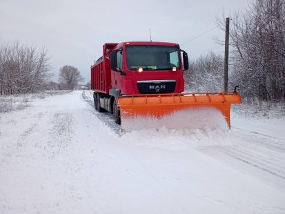 Сумські чиновники десь помітили складну зиму, витративши майже половину протиожеледної суміші