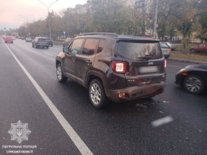 У Сумах п’яний водій зіткнувся із джипом та втік з місця ДТП