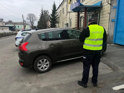 Поліція розшукала водія, який скоїв наїзд на пішохідку у Кролевці