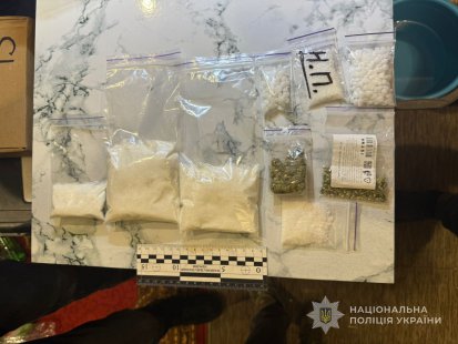 У Сумах поліція затримала наркозакладчика з партією психотропів
