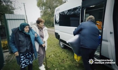На Сумщині спецпідрозділ «Білий янгол» здійснив евакуацію родини з-під вогню ворога
