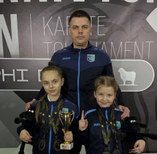 Каратисти з Сумщини відзначилися в Чернівцях