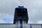 Уламки, вирви та понівечені вагони: наслідки удару росіян по залізничному вокзалу в Сумах
